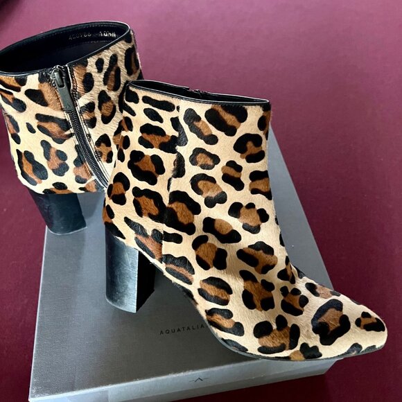 Aquatalia Florita Calf-Hair Bootie - 10.5M - BEAUTIFUL & Gently Used! - Picture 1 of 11